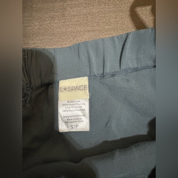 L Space Women’s Green Skirt, Size Small - Picture 3 of 6